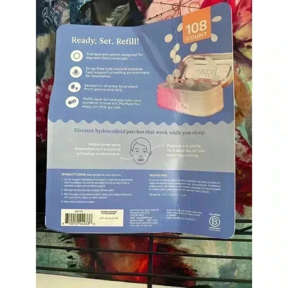 WELLY Spot Hydrocolloid Blemish Patches Refill 60 + Reusable Tin 48 - Picture 4 of 4